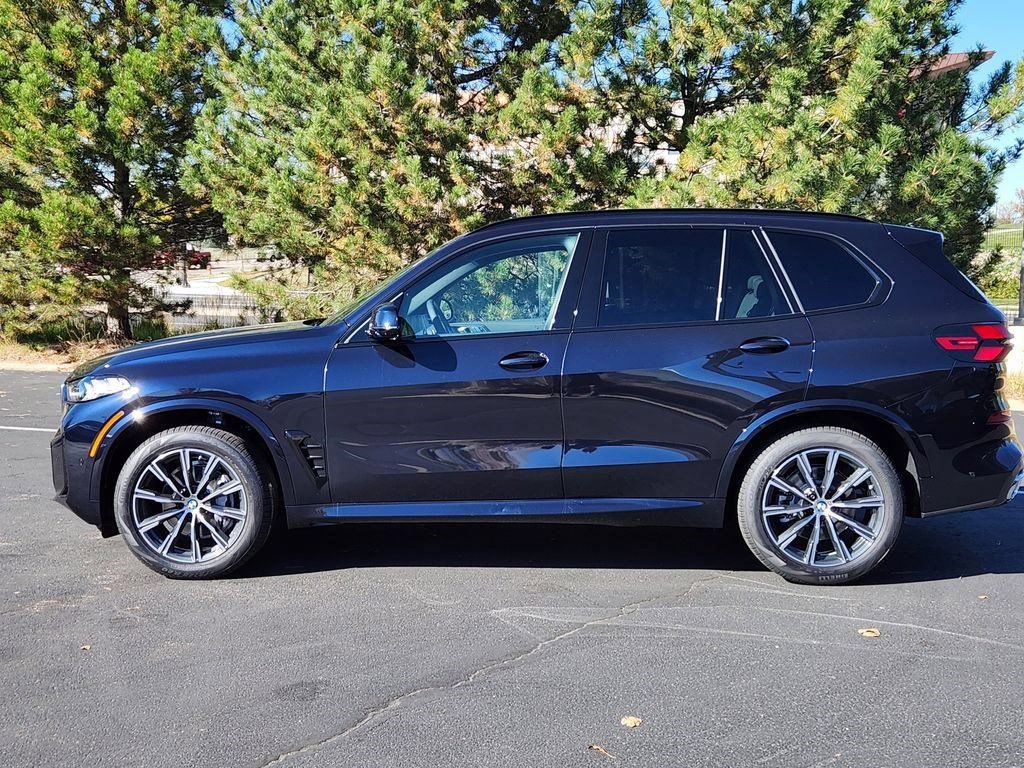 Used 2026 BMW X5 xDrive40i AWD/4WD image 2