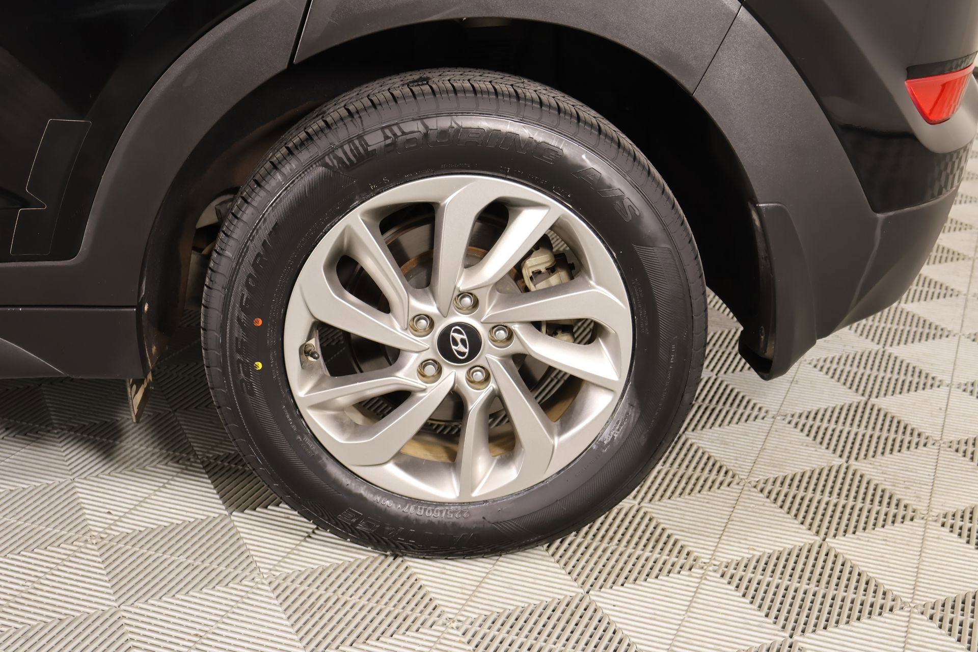 Used 2018 Hyundai Tucson SE image 17