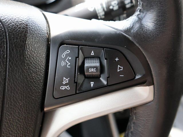 Used 2020 Chevrolet Trax LT w/ LT Convenience Package FWD image 30