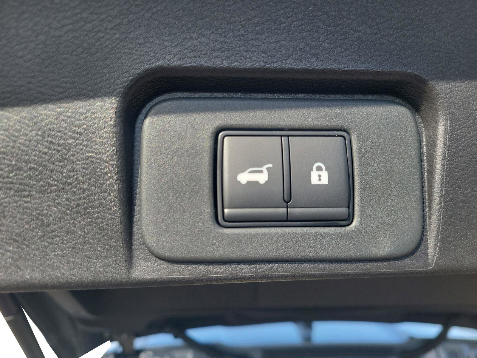 New 2026 Nissan Rogue SV image 22