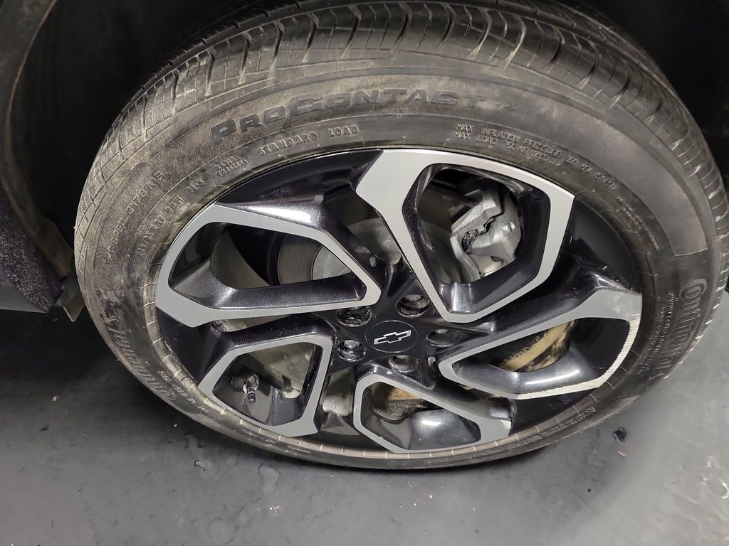 Used 2025 Chevrolet Trax RS w/ Sunroof Package image 10