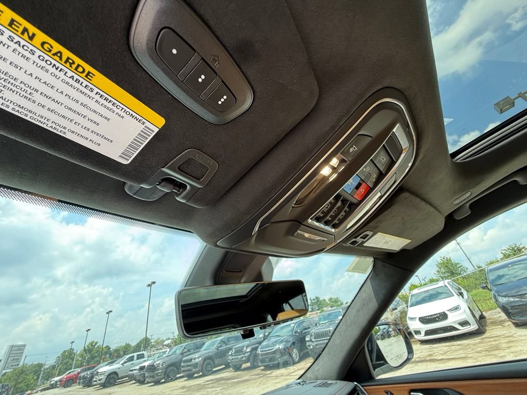 New 2026 Jeep Grand Cherokee Summit AWD/4WD image 22