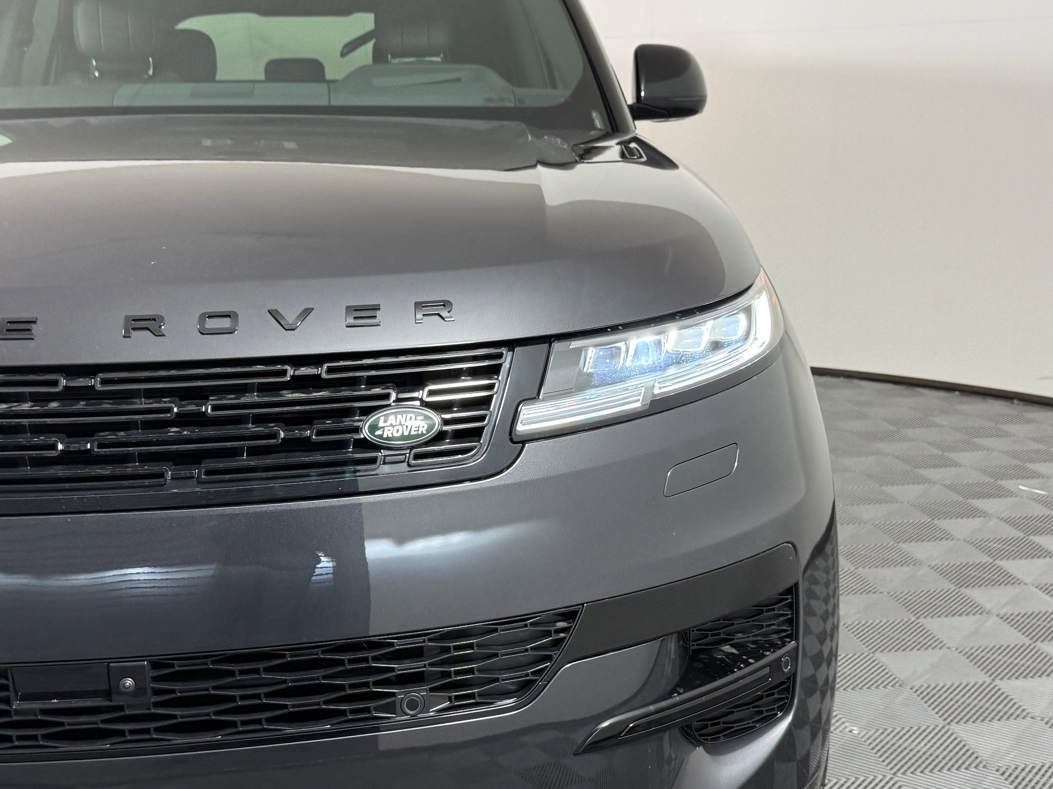New 2026 Land Rover Range Rover Sport Dynamic SE AWD/4WD image 10