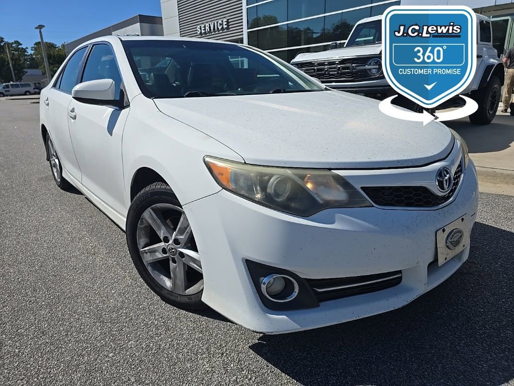 Used 2013 Toyota Camry SE