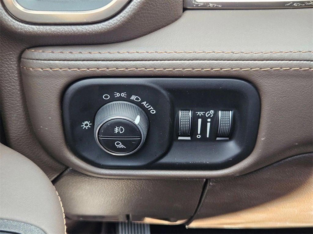 New 2026 RAM 3500 Longhorn image 21