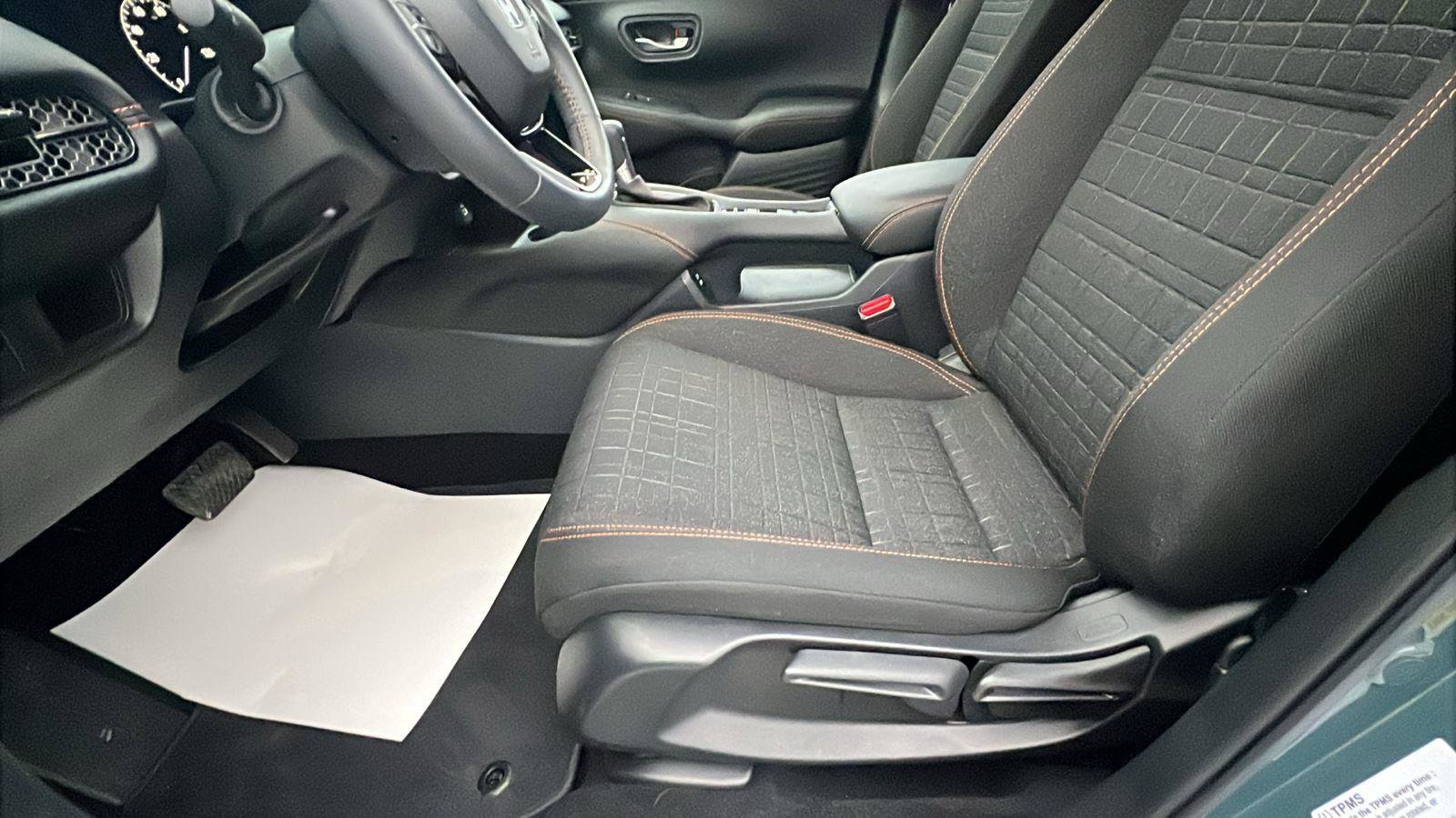 Used 2024 Honda HR-V Sport image 21