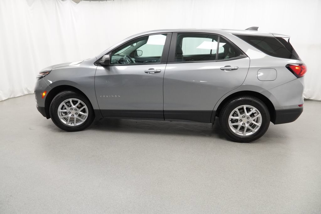 Certified 2024 Chevrolet Equinox LS w/ LPO, Floor Liner Package FWD image 40