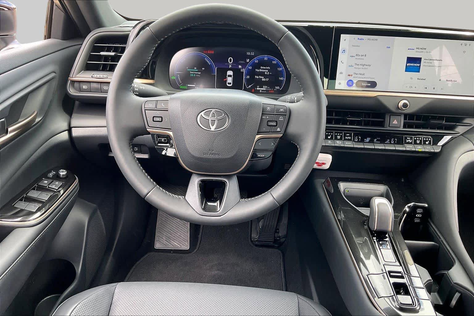 Used 2026 Toyota Crown AWD/4WD image 6
