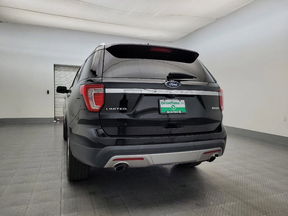 Used 2017 Ford Explorer Limited w/ Equipment Group 301A FWD image 6