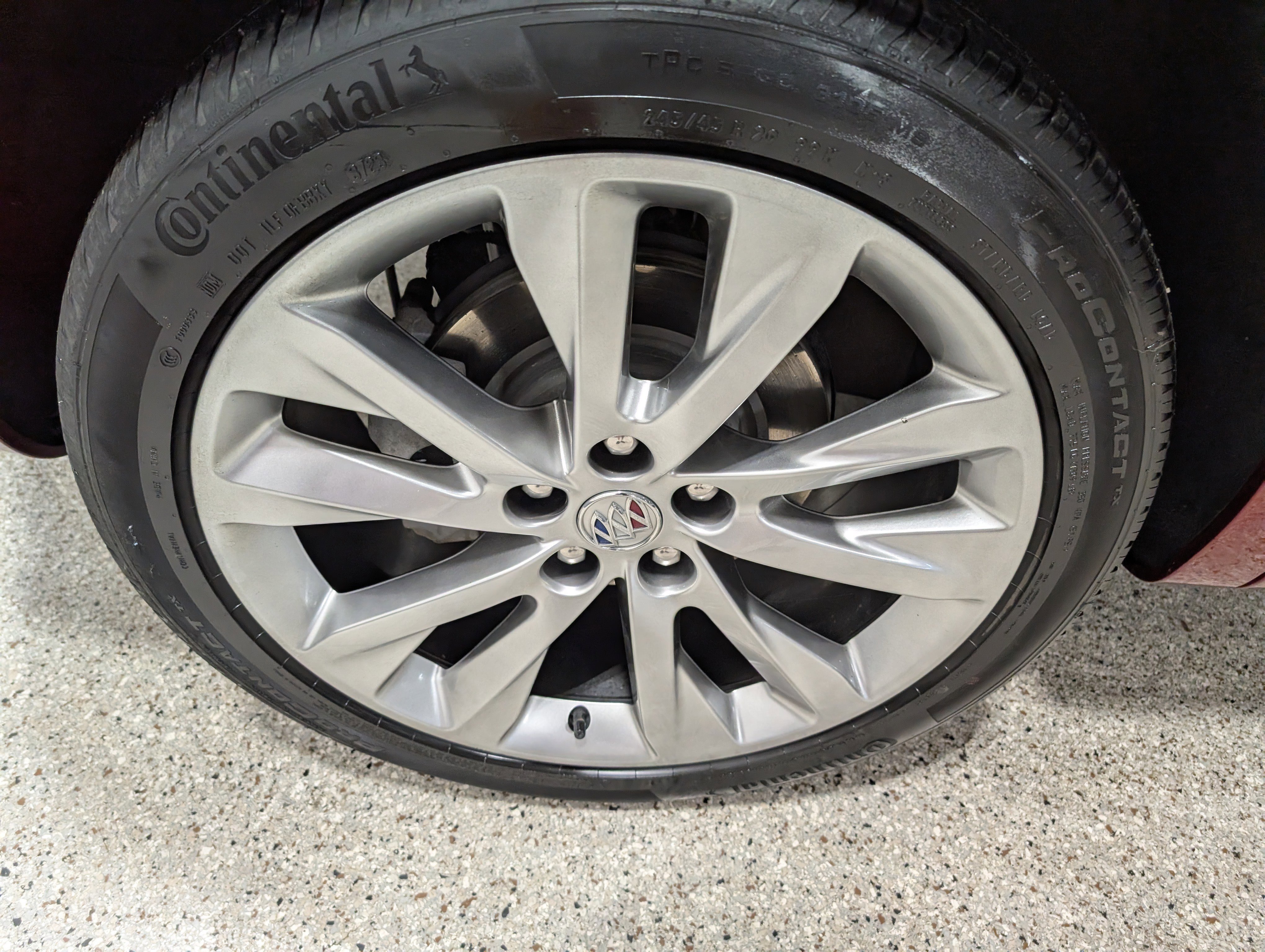 Used 2023 Buick Envision Avenir image 11