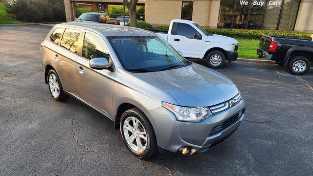 Used 2014 Mitsubishi Outlander SE FWD image 8