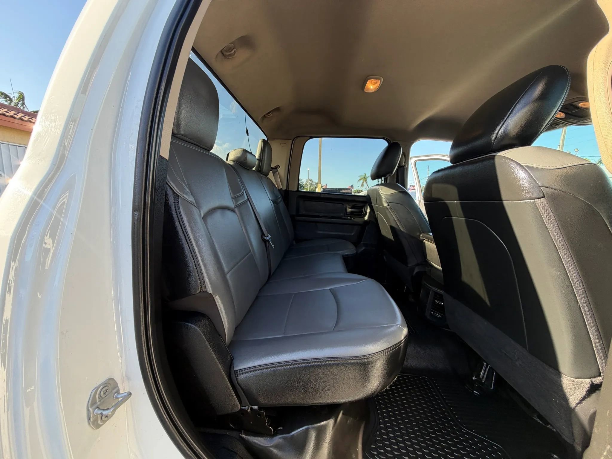 Used 2020 RAM 5500 Tradesman w/ Safety Group image 15