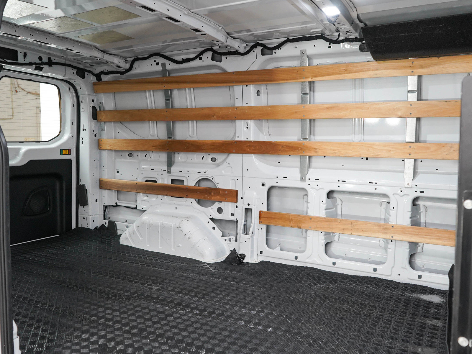 Used 2023 Ford Transit 250 Low Roof AWD w/ Exterior Upgrade Package image 13