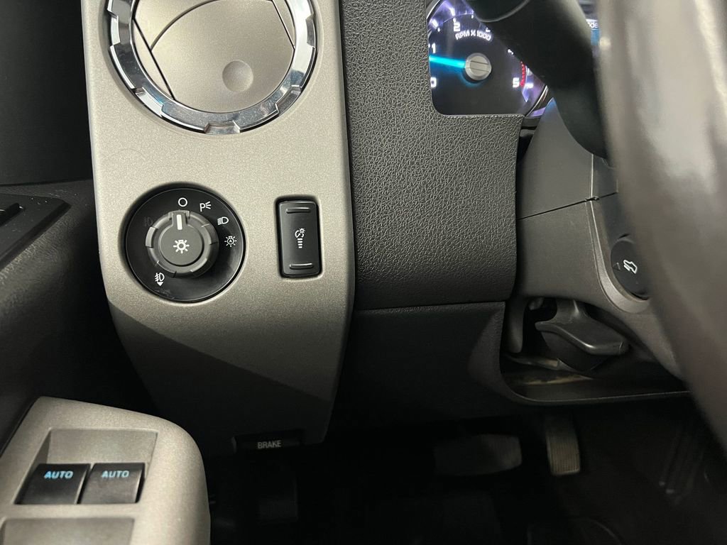 Used 2016 Ford F350 Lariat w/ Lariat Ultimate Package AWD/4WD image 27