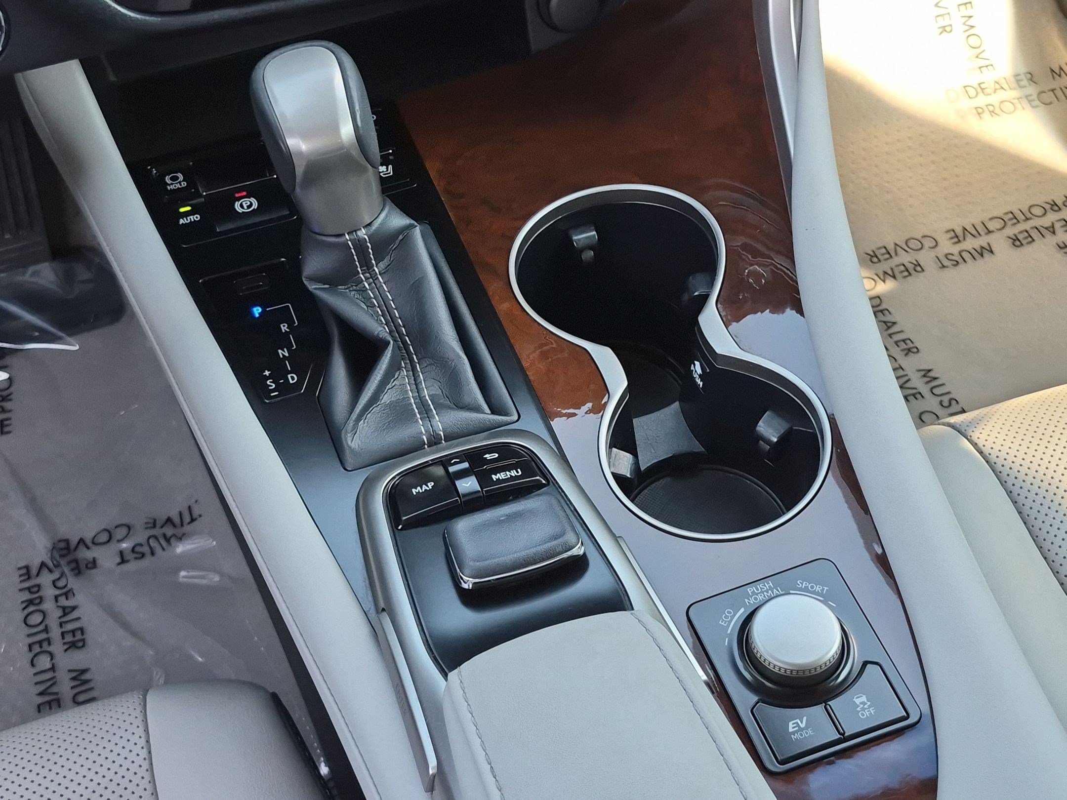 Used 2019 Lexus RX 450h AWD w/ Navigation Package image 26
