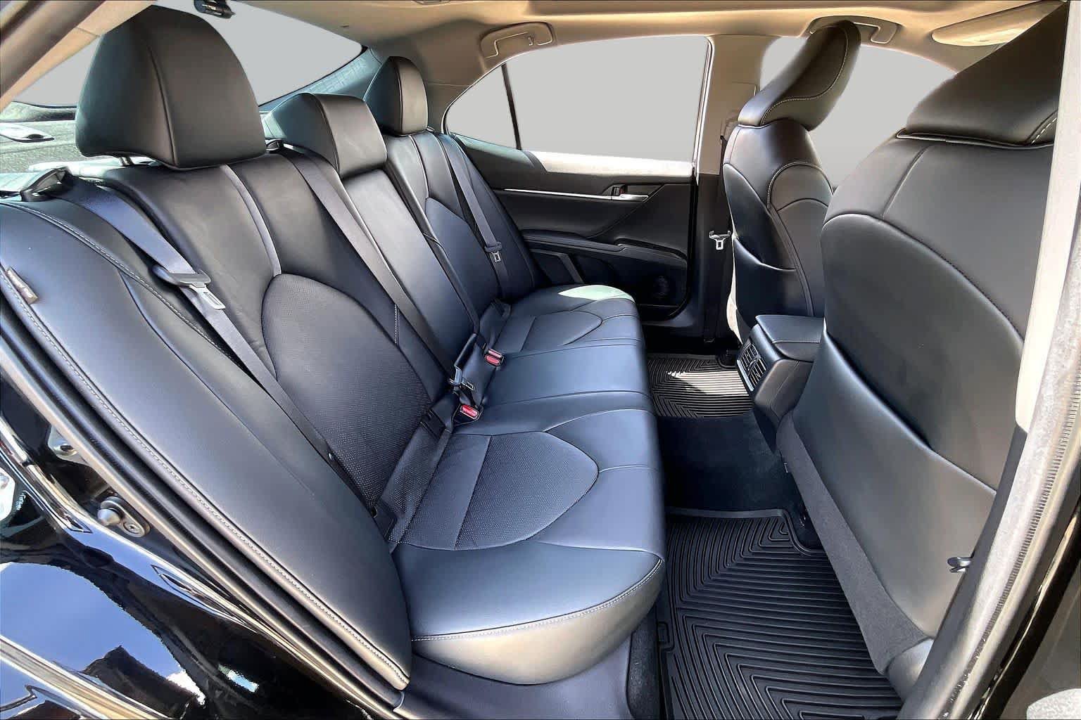 Used 2021 Toyota Camry XSE FWD image 20