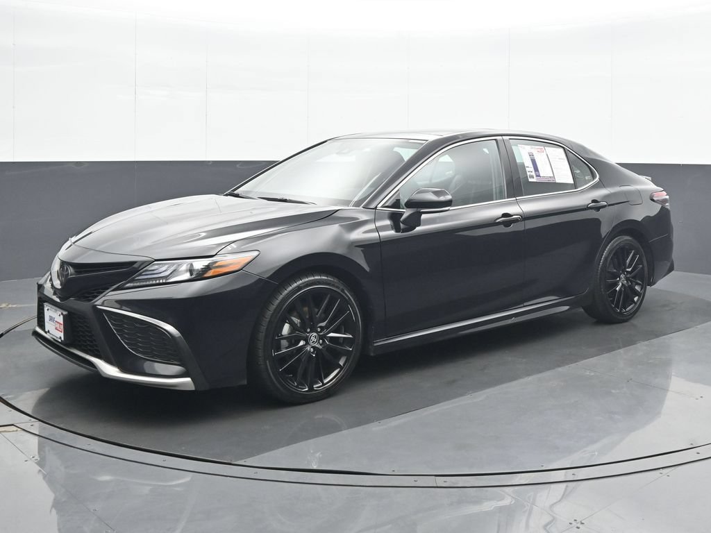 Used 2024 Toyota Camry XSE w/ Cold Weather Package FWD image 2