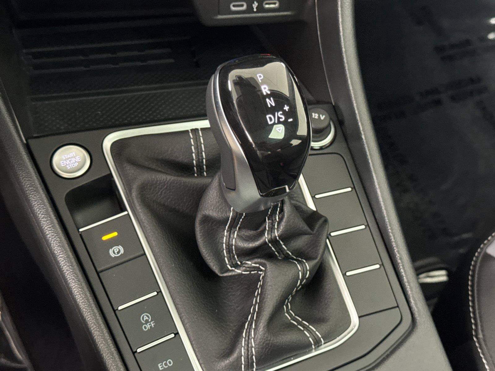 New 2027 Volkswagen Jetta SE FWD image 19