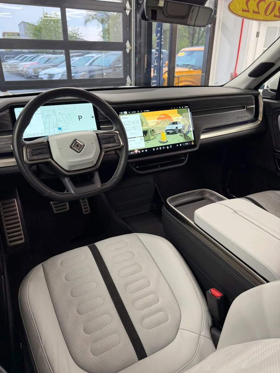 Used 2022 Rivian R1T Adventure AWD/4WD image 28