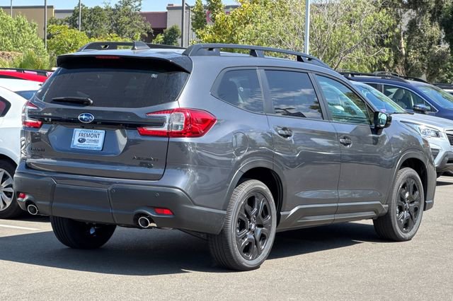 Used 2025 Subaru Ascent Bronze Edition image 4