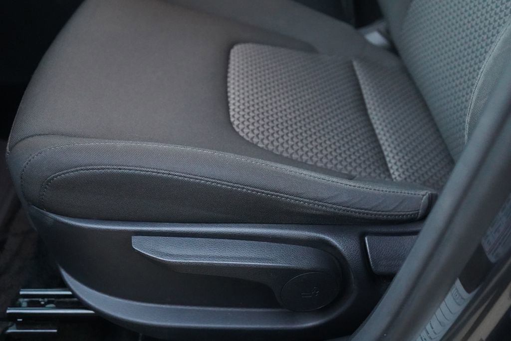 Used 2024 Kia Sportage LX image 16