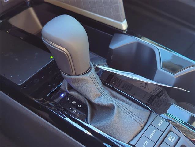 Used 2026 Toyota Camry XLE FWD image 12