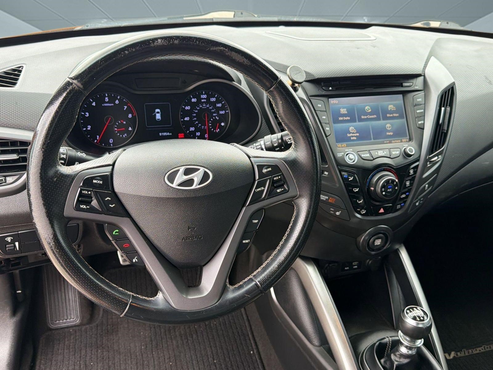 Used 2016 Hyundai Veloster Turbo FWD image 27