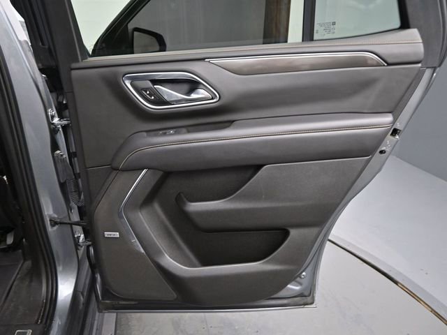 Used 2021 GMC Yukon AT4 w/ Technology Package image 18