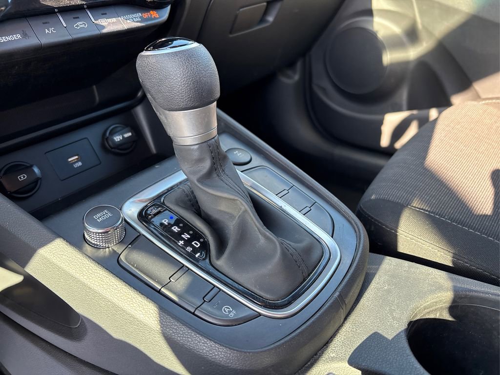 Certified 2023 Hyundai Kona SEL AWD/4WD image 26