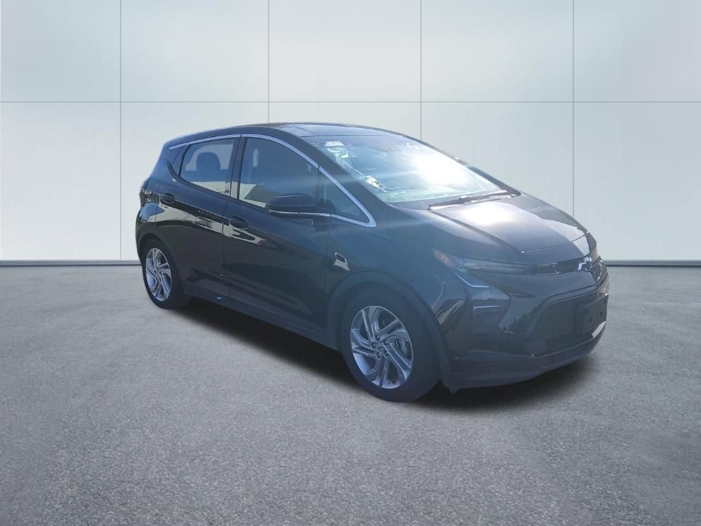 Used 2022 Chevrolet Bolt LT w/ Driver Confidence Package FWD image 10