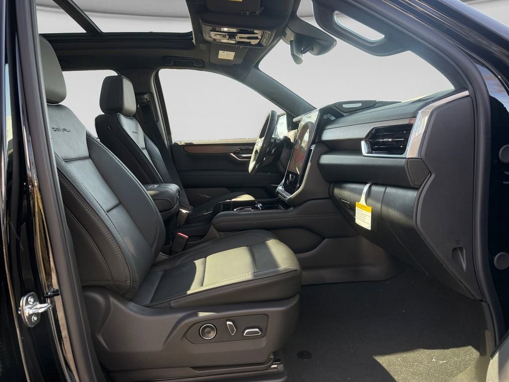 New 2026 GMC Yukon XL Denali w/ Sun & Power Step Package AWD/4WD image 17