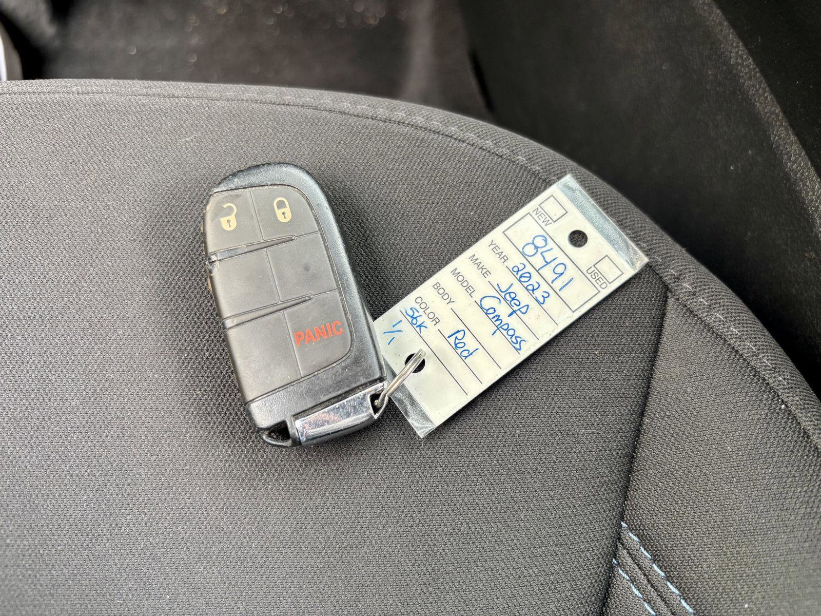 Used 2023 Jeep Compass Sport image 19