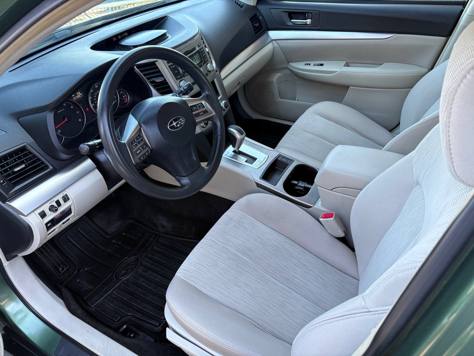 Used 2014 Subaru Outback 2.5i AWD/4WD image 12