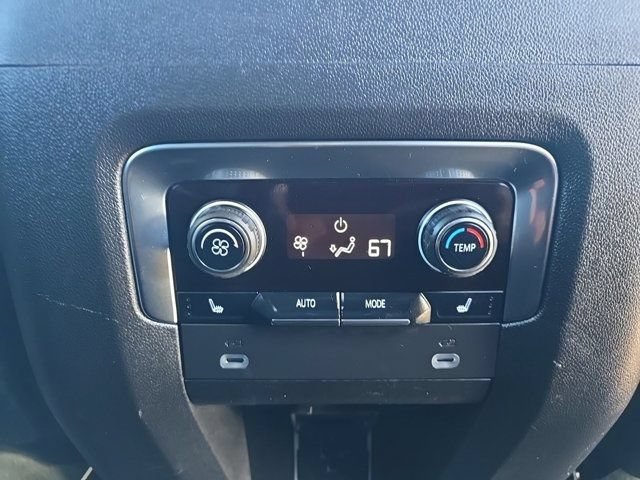 Used 2024 Chevrolet Tahoe Premier w/ Premium Package AWD/4WD image 24