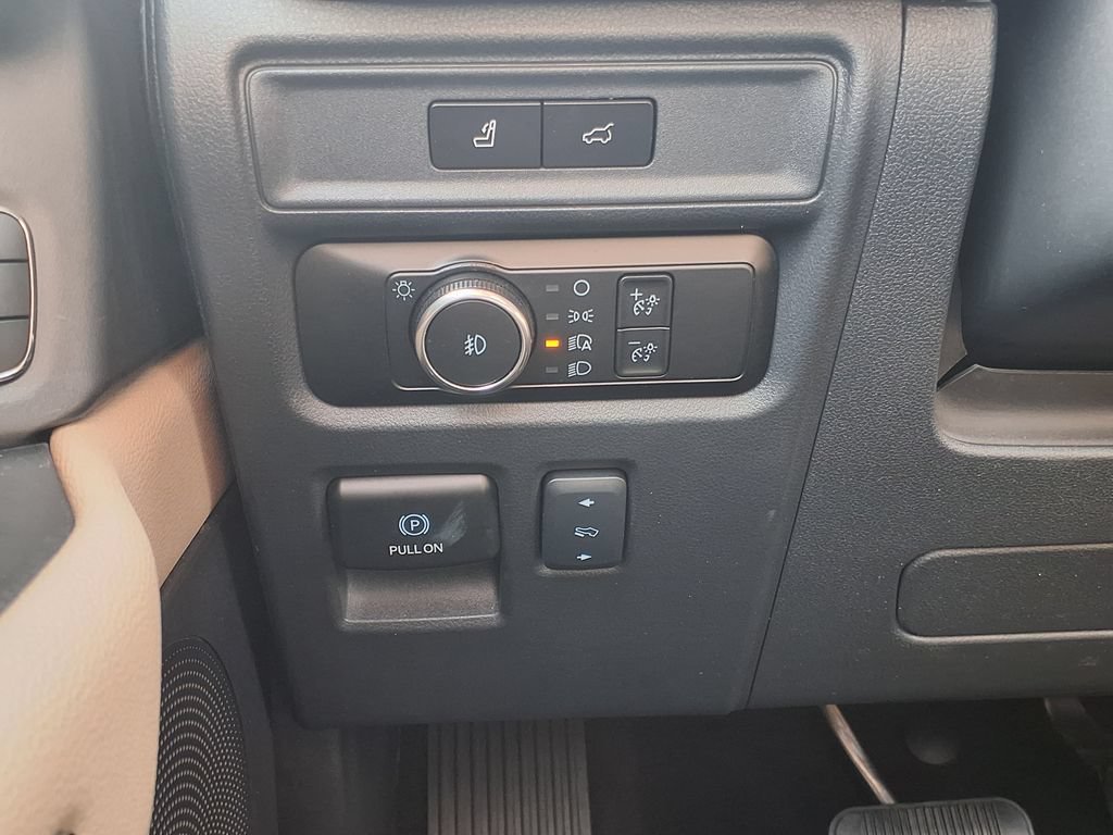 Used 2024 Ford Expedition Max Limited RWD image 35