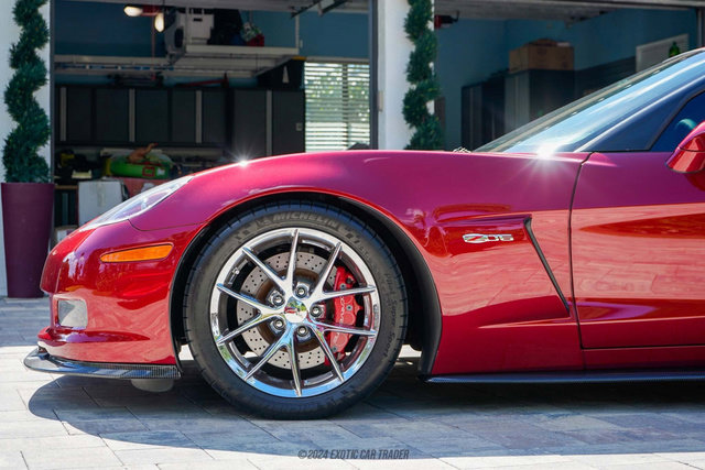 Used 2008 Chevrolet Corvette Z06 w/ Preferred Equipment Group image 4