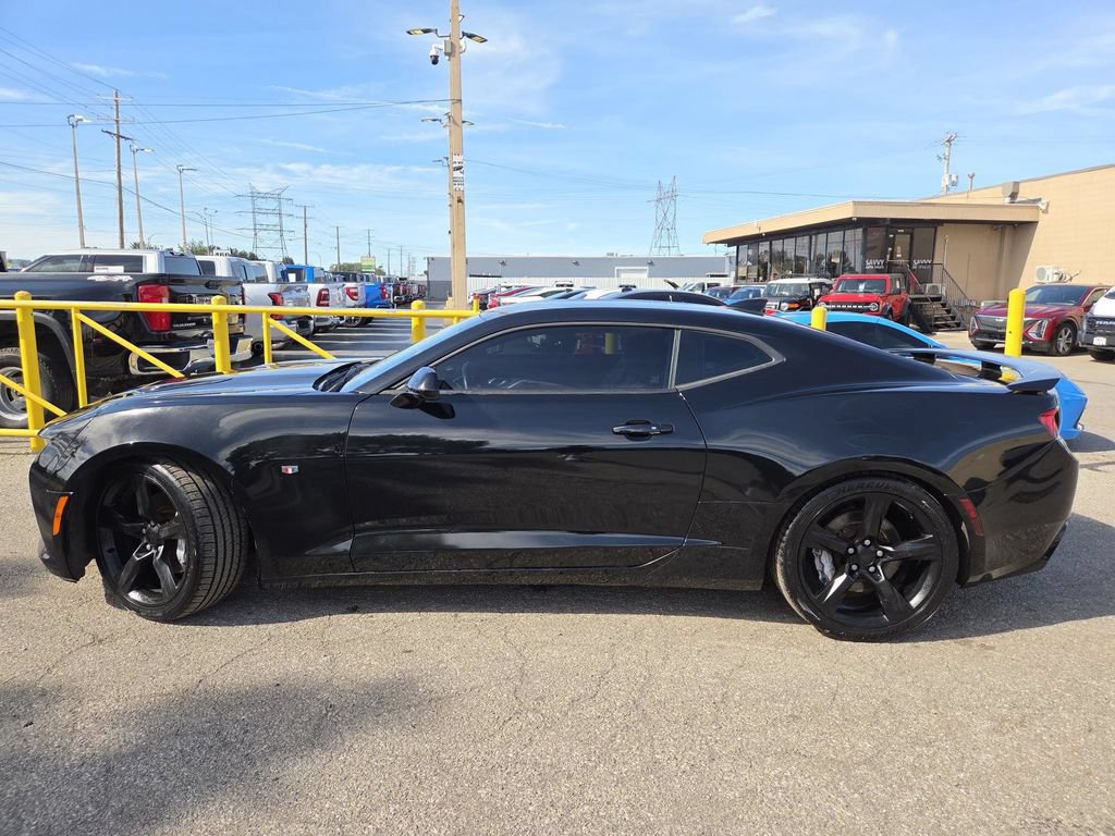 Used 2018 Chevrolet Camaro SS RWD image 12