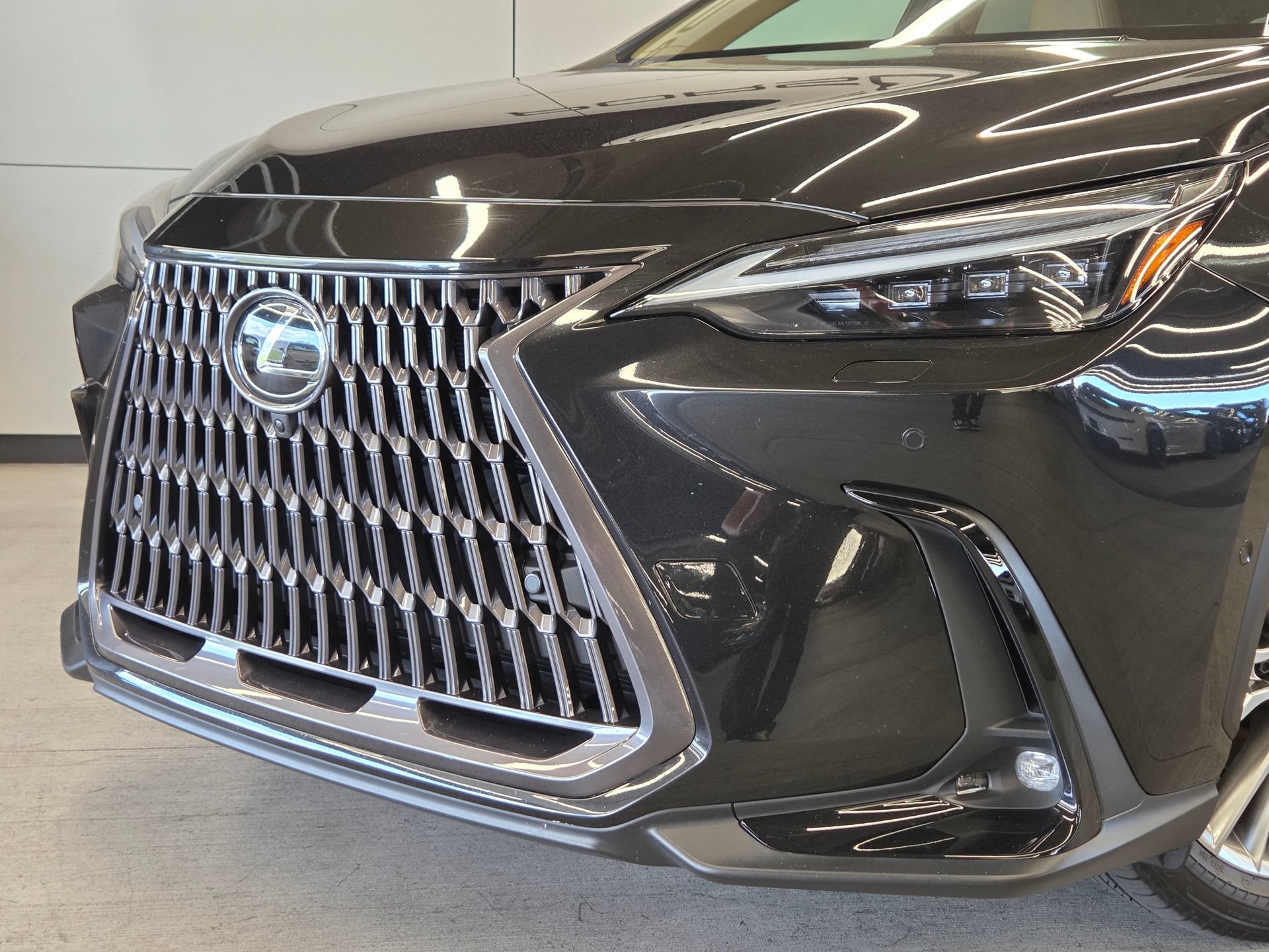 Used 2024 Lexus NX 350h AWD w/ Vision Package image 25