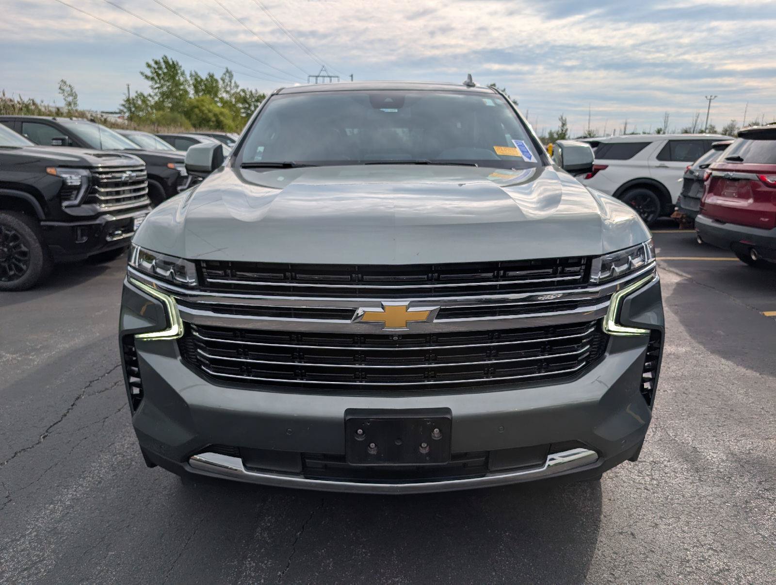 Used 2023 Chevrolet Tahoe LT w/ LT Signature Package AWD/4WD image 2