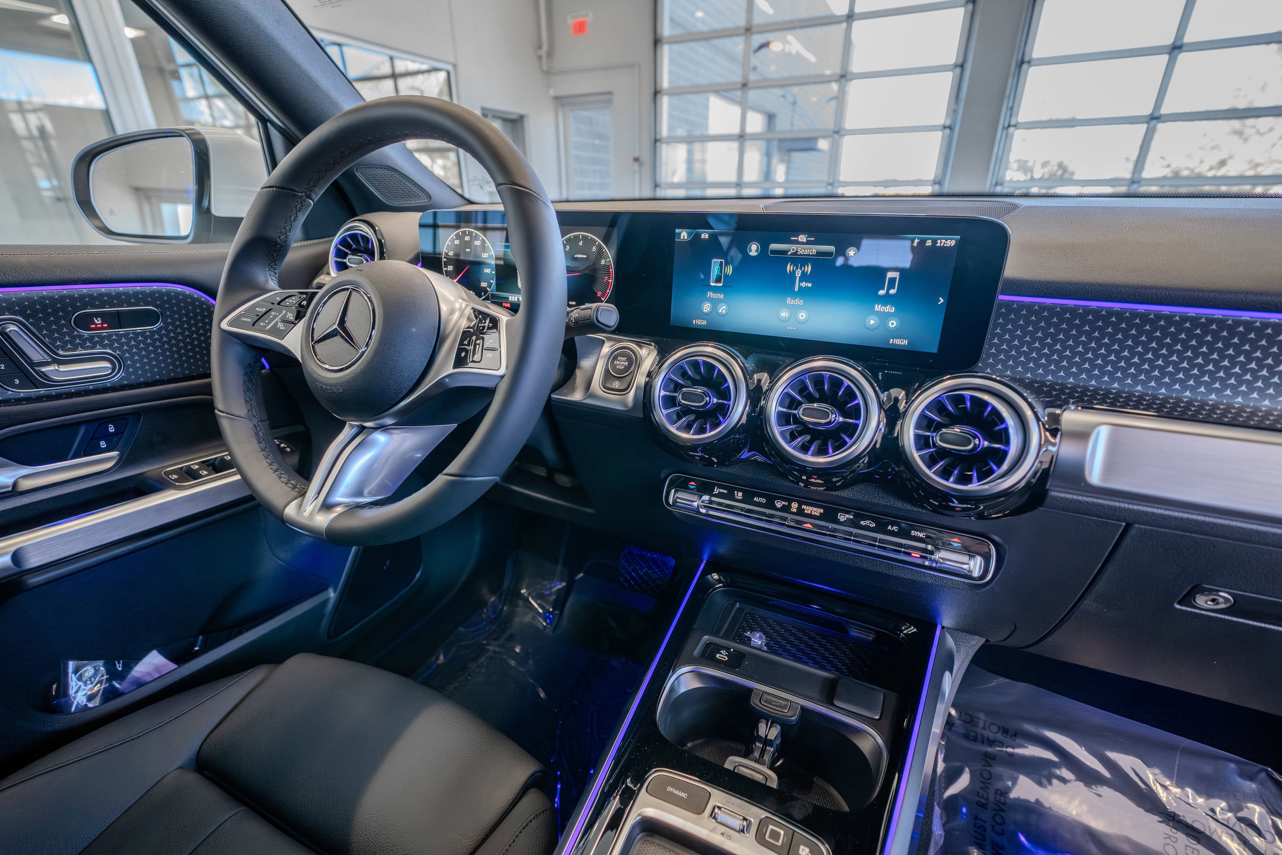 New 2026 Mercedes-Benz GLB 250 4MATIC image 19