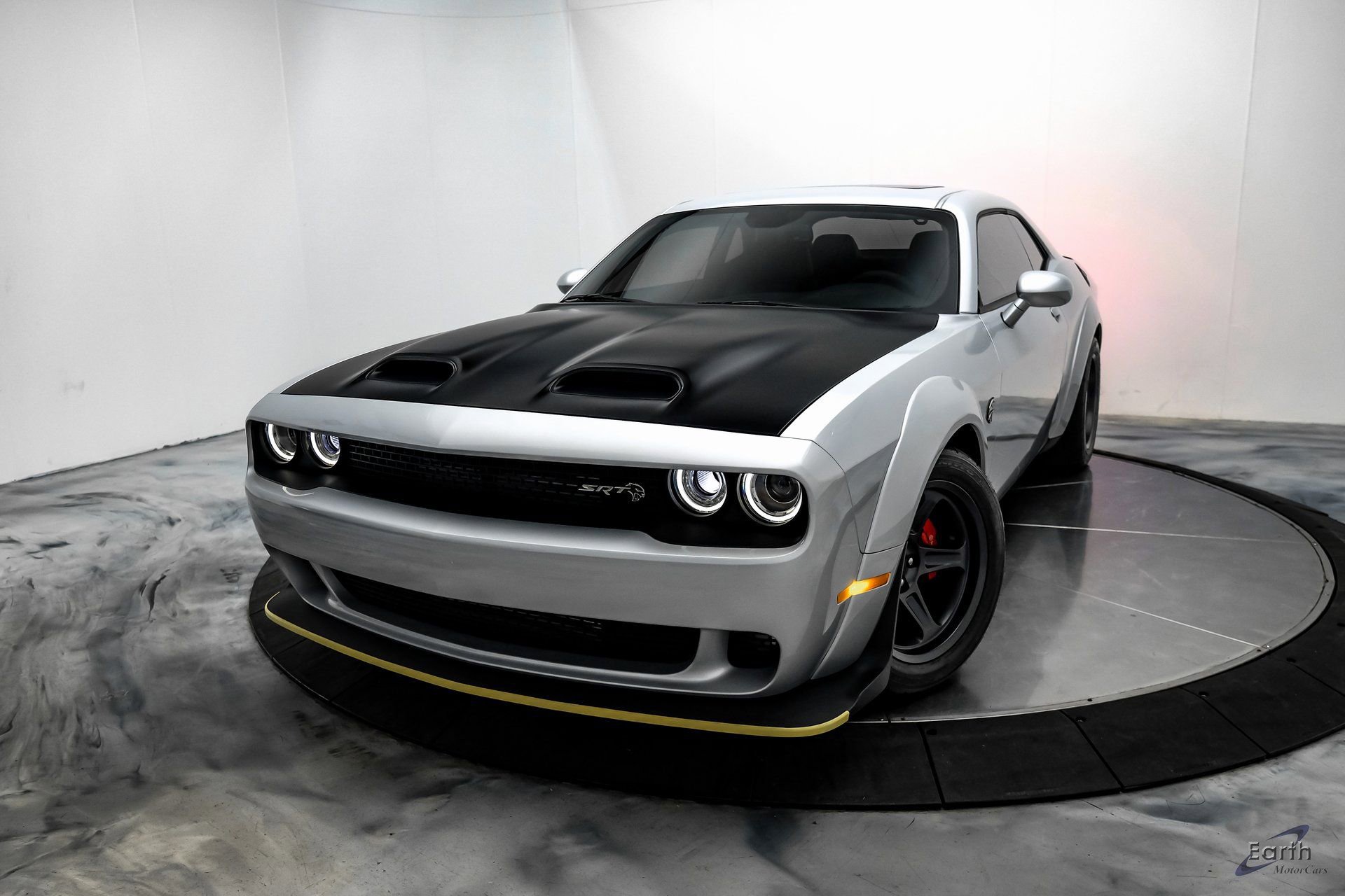 Used 2021 Dodge Challenger SRT Super Stock RWD image 5