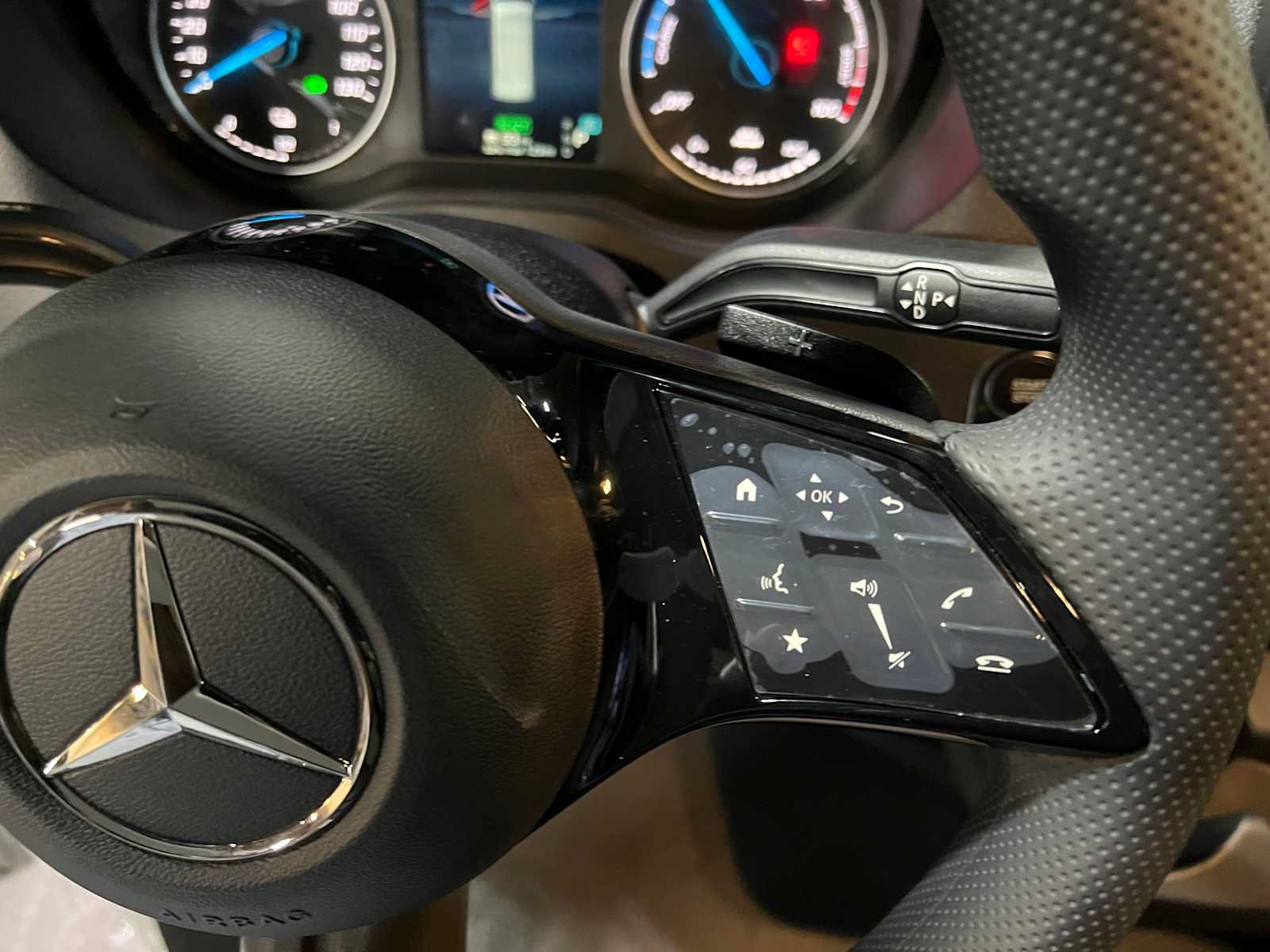New 2025 Mercedes-Benz eSprinter 170 Cargo image 26