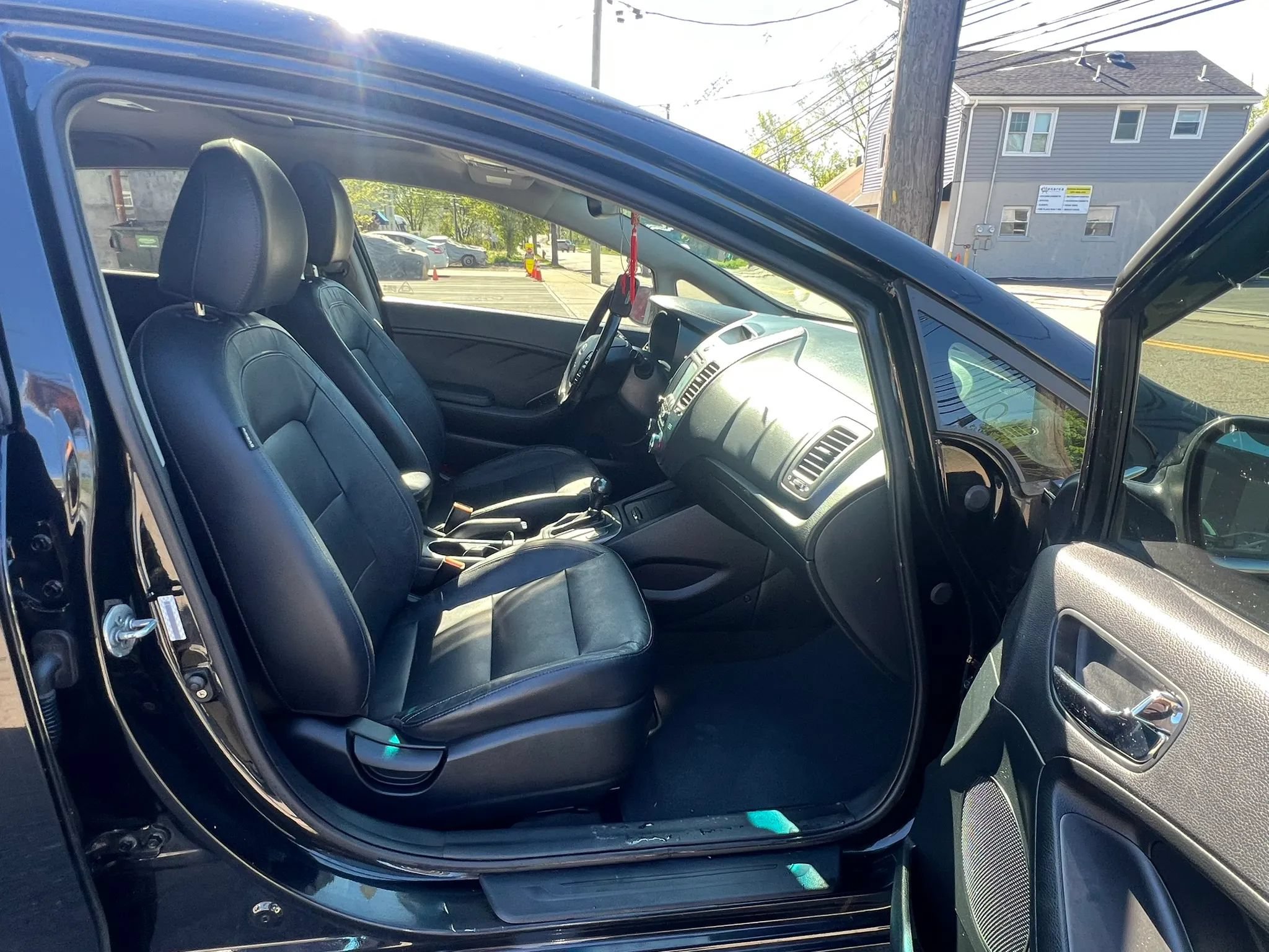 Used 2015 Kia Forte EX w/ EX Premium Package FWD image 31