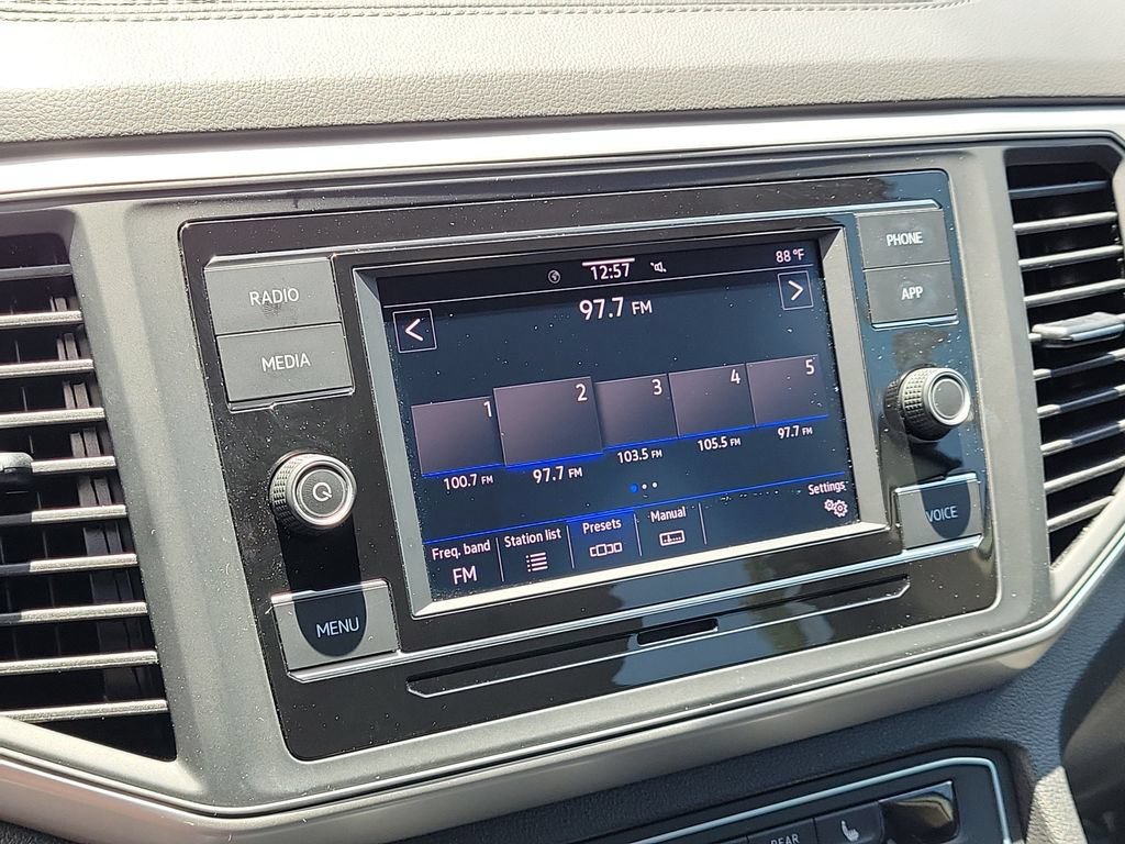 Used 2023 Volkswagen Atlas SE FWD image 23
