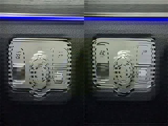 Certified 2025 Mercedes-Benz GLE 450 4MATIC image 39