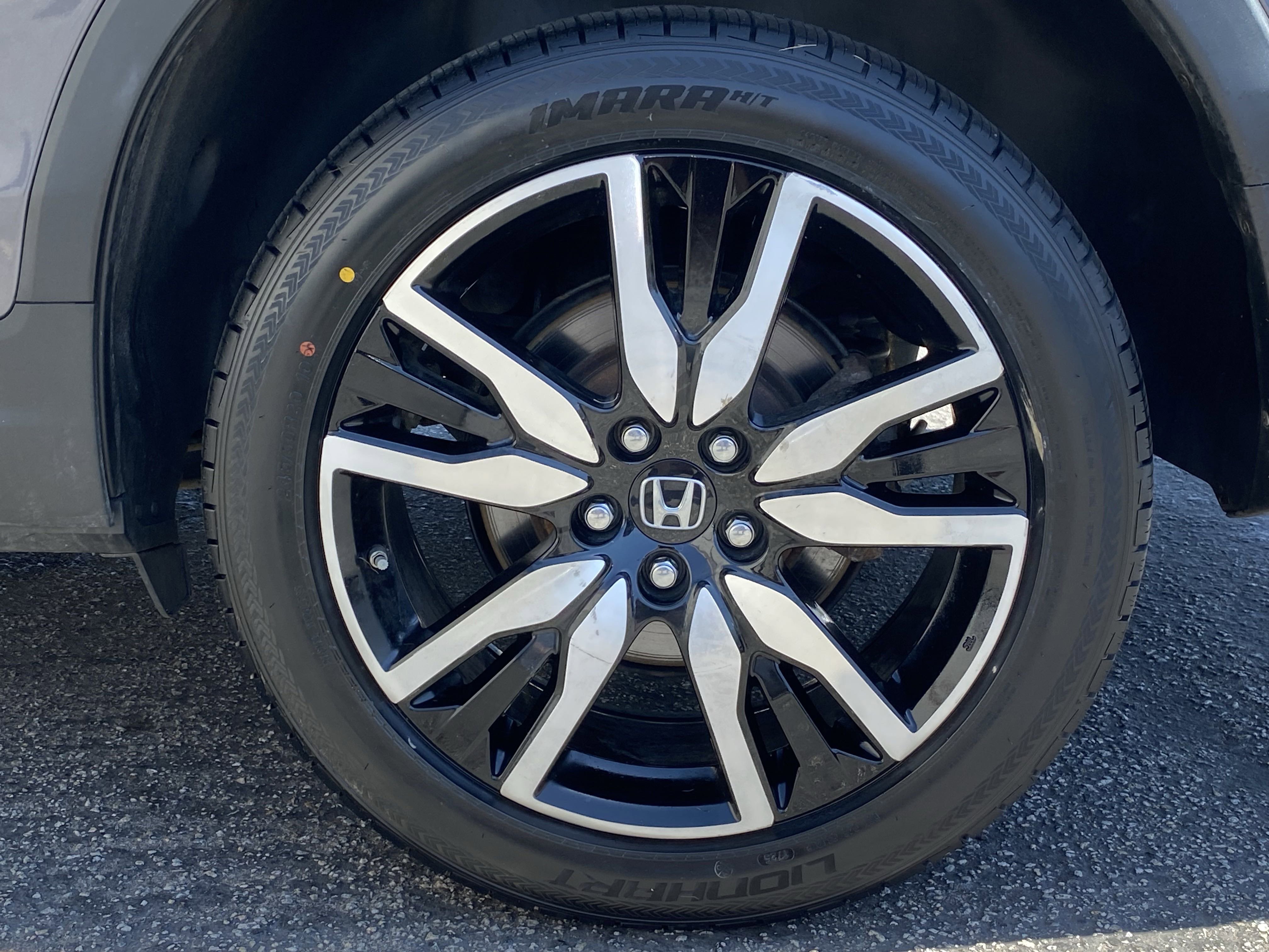 Used 2021 Honda Pilot Touring image 7