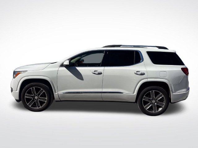 Used 2019 GMC Acadia Denali w/ Technology Package FWD image 2