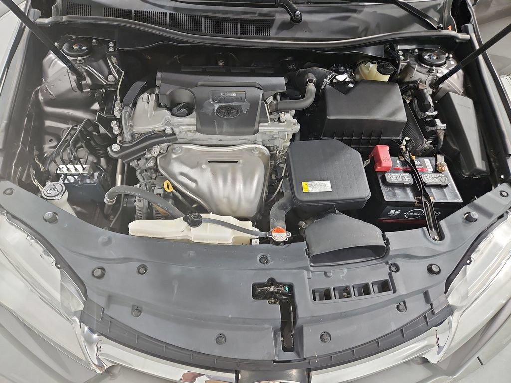 Used 2016 Toyota Camry LE FWD image 21