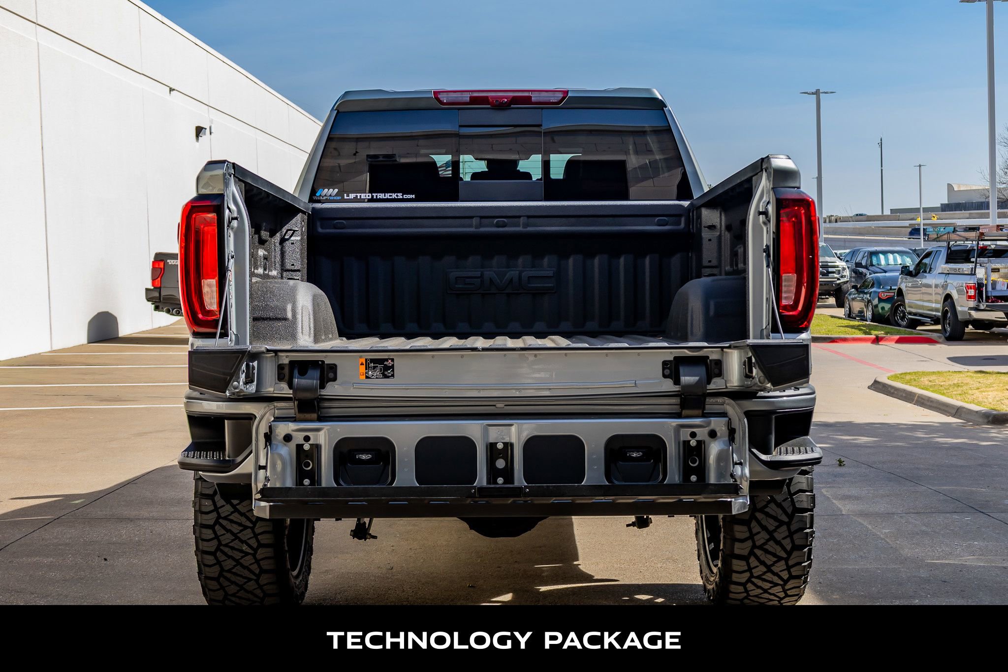 Used 2026 GMC Sierra 1500 AT4 w/ AT4 Premium Package image 8