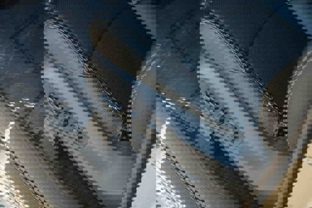 Used 2025 Toyota Tacoma TRD Sport w/ TRD Sport Upgrade Package image 32